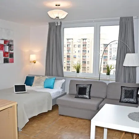 V Ajax Metro Stadion Narodowy Apartmán *