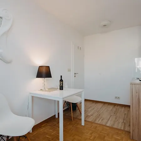 Apartmán V Ajax Metro Stadion Narodowy *