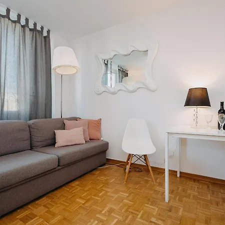 V Ajax Metro Stadion Narodowy Apartament Warszawa