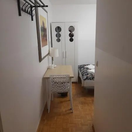 V Ajax Metro Stadion Narodowy * Varšava