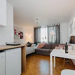 V Ajax Metro Stadion Narodowy Apartamento