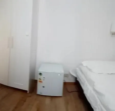 Lägenhet V Ajax Metro Stadion Narodowy *